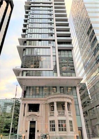 home for lease on 2607-426 University Avenue