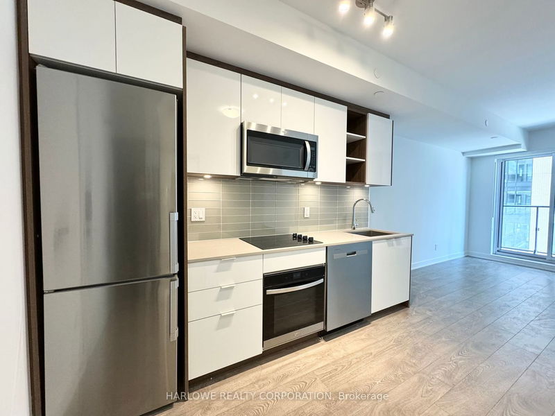 home for lease on 531-543 Richmond Street W