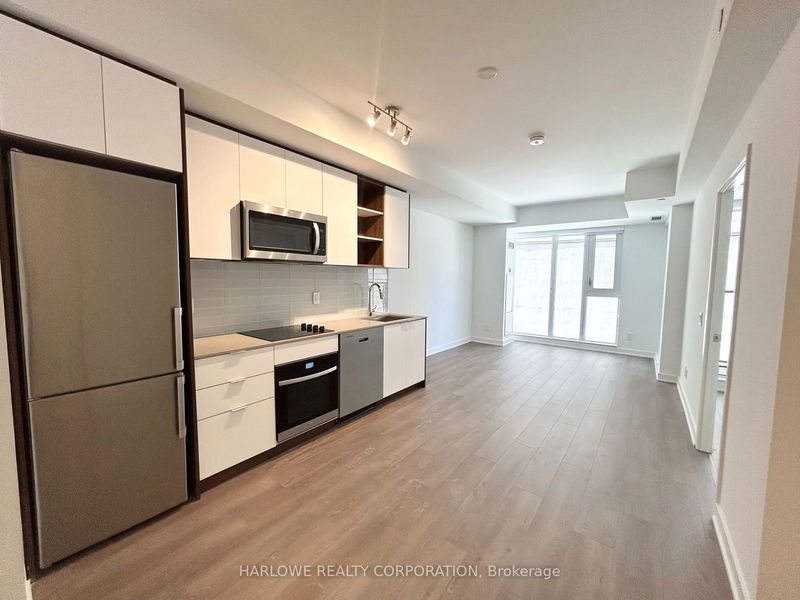 home for lease on 339-543 Richmond Street W