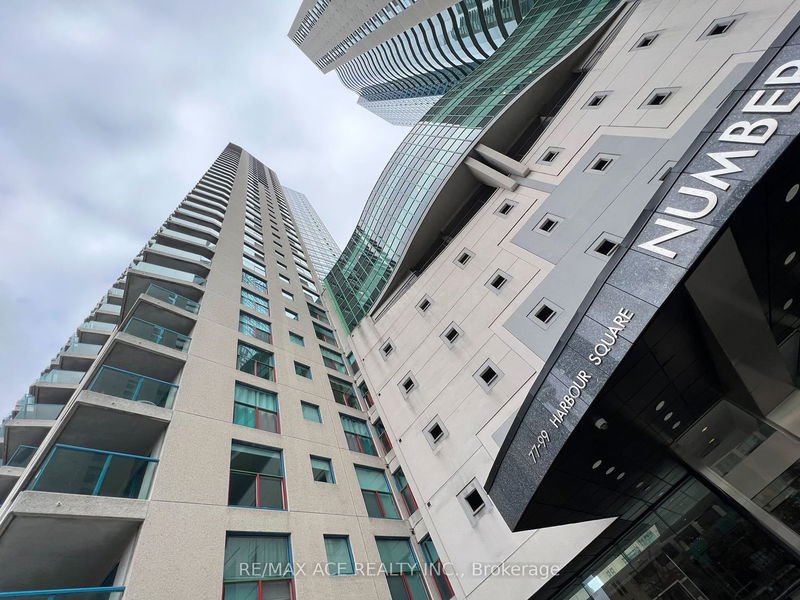 home for lease on 2902-77 Harbour Square