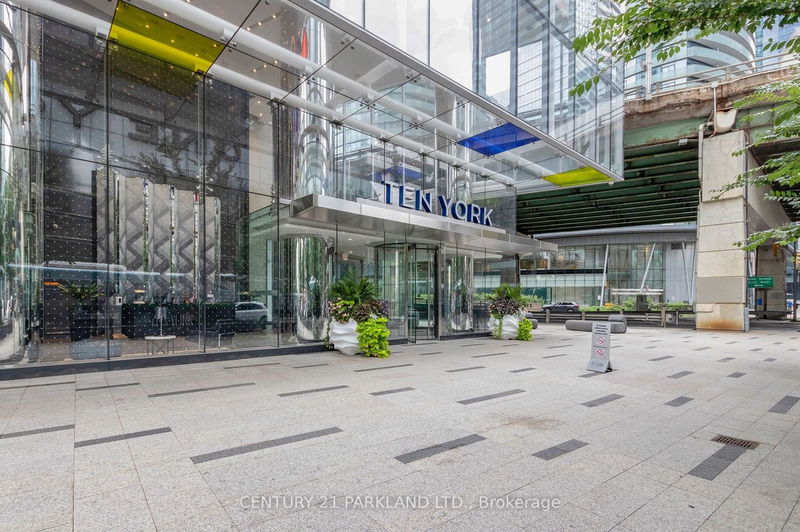 home for lease on 2801-10 York Street