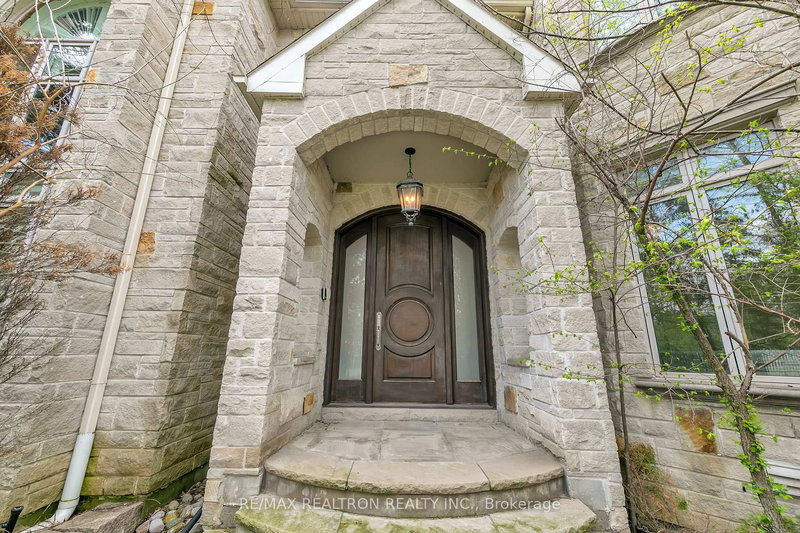 2706 Bayview Ave, Toronto, M2L 1B9 | Image 3