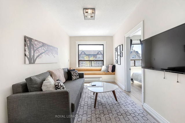 301 - 930 St Clair Avenue