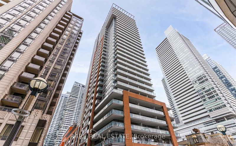 home for sale on 1906-8 Mercer Street