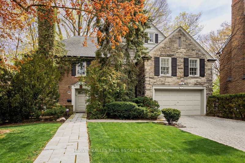 home for sale on 3 Ridgewood Road