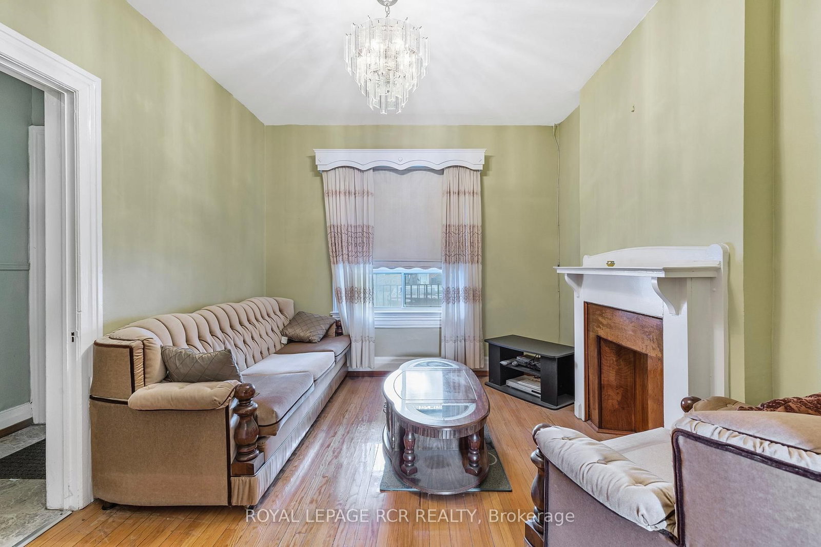 Listing Image 7