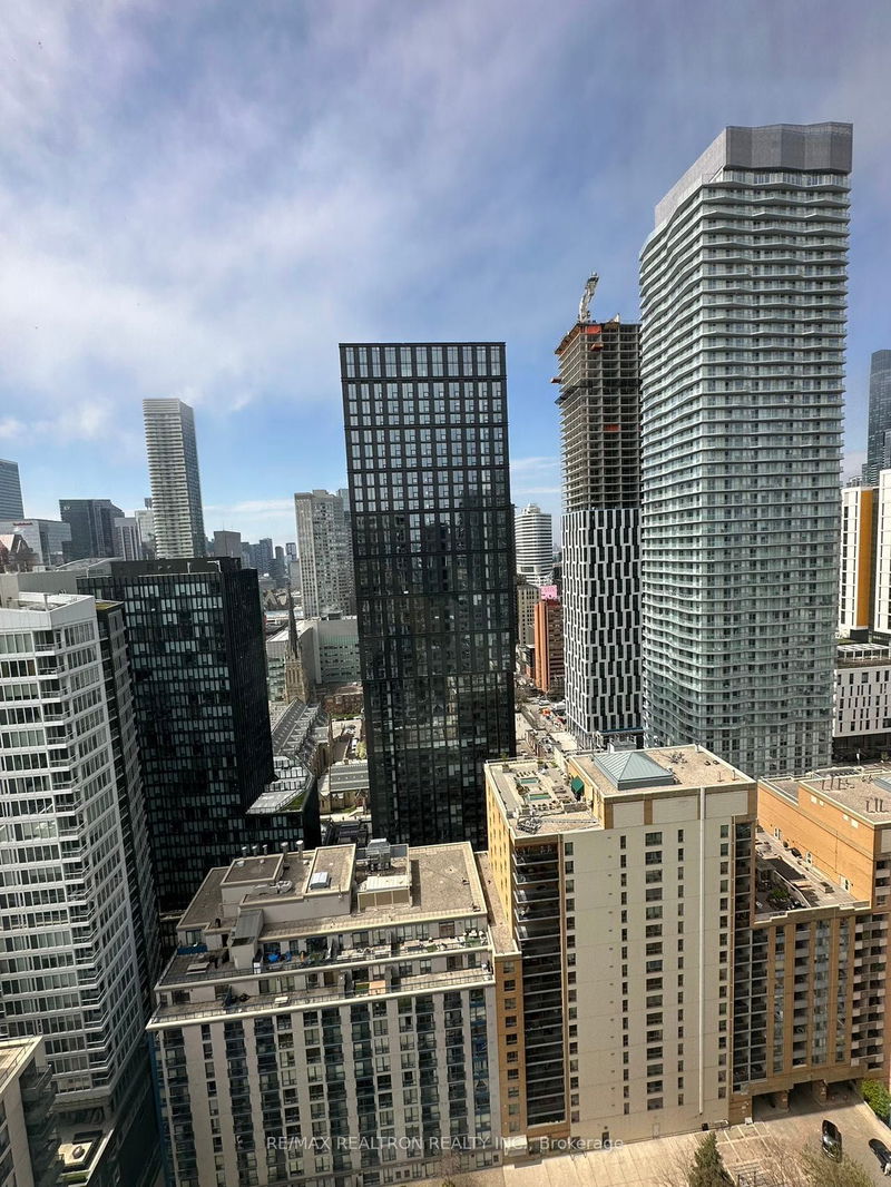 home for lease on 2906-65 Mutual Street