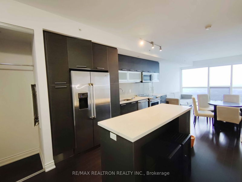 home for lease on 6704-388 Yonge Street