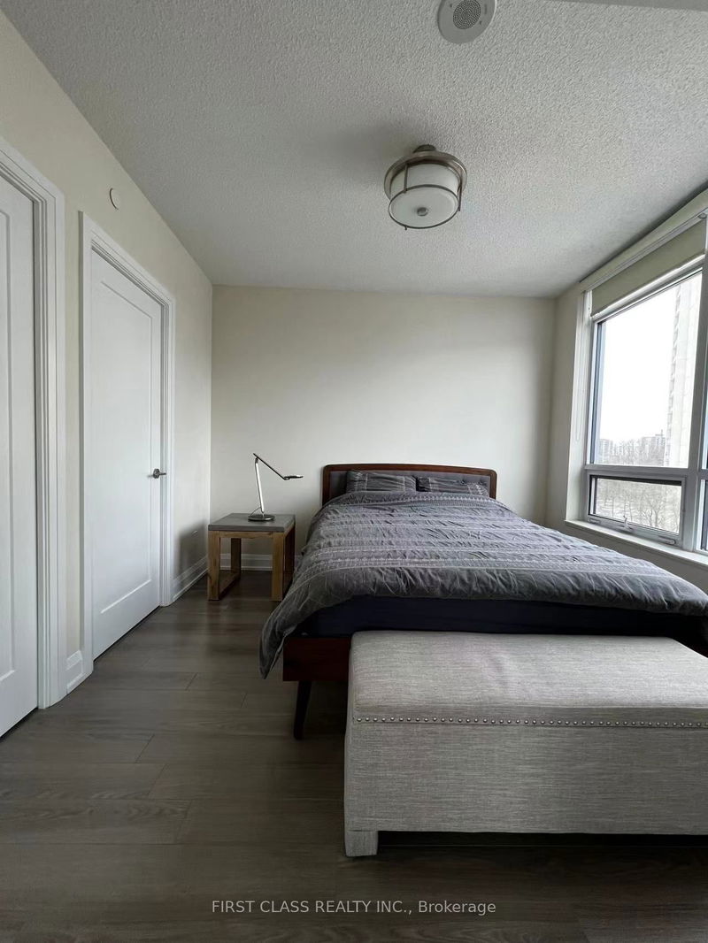 home for lease on 709-18 Graydon Hall Drive
