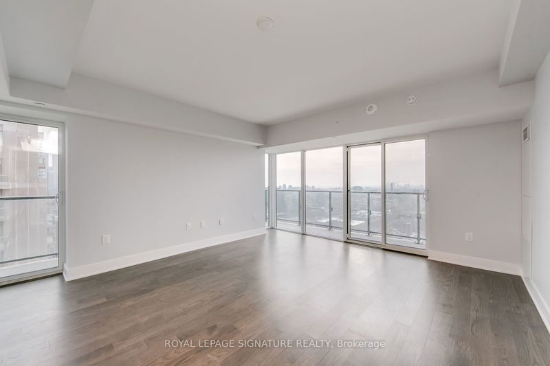 home for lease on 2806-955 Bay Street