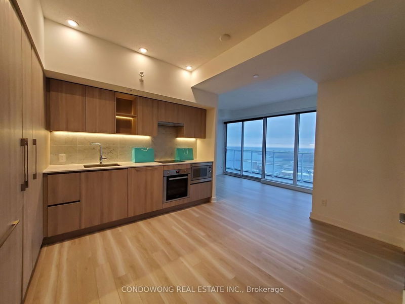 home for lease on 3811-19 Bathurst Street