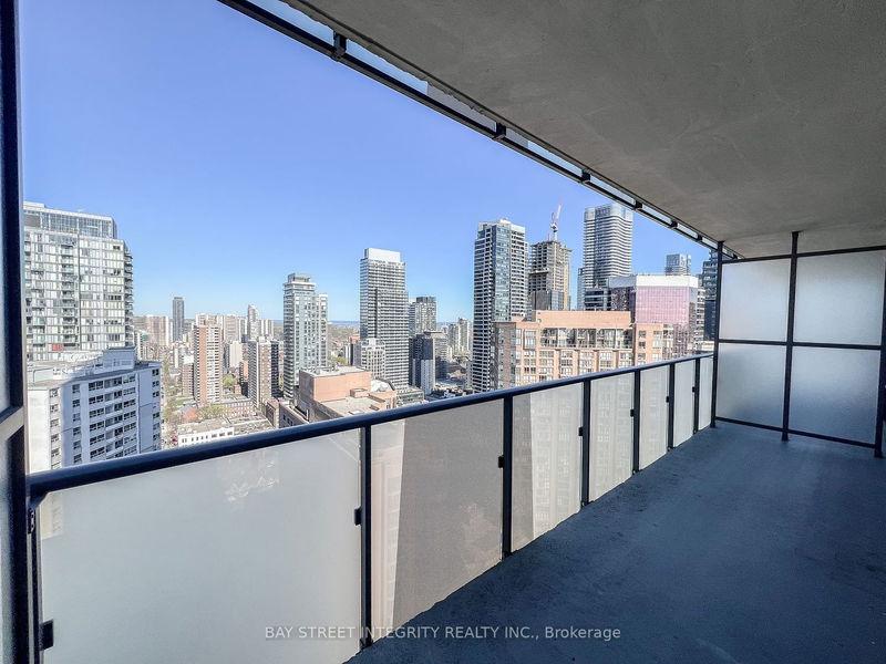 home for lease on 2701-1080 Bay Street
