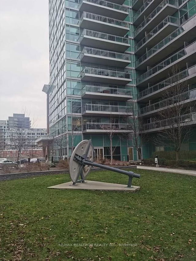 303 - 80 Western Battery Road