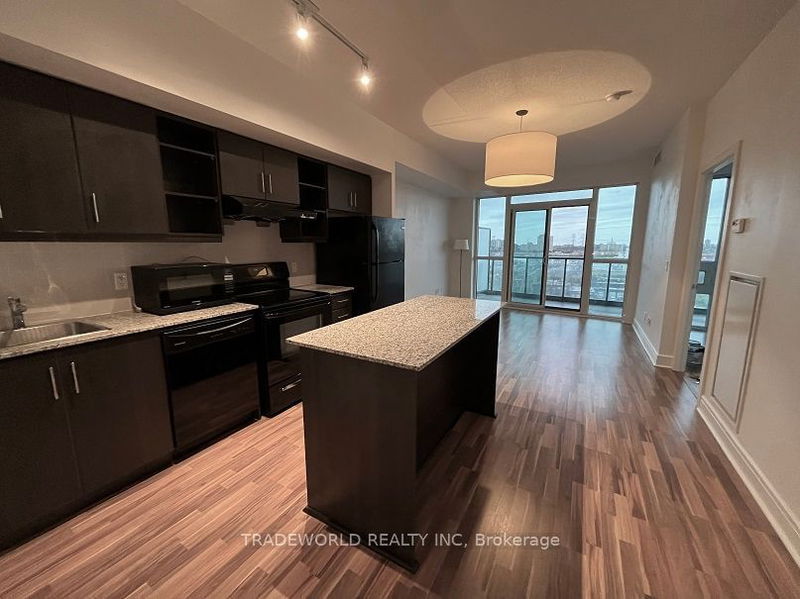 home for lease on 1017-35 Brian Peck Crescent