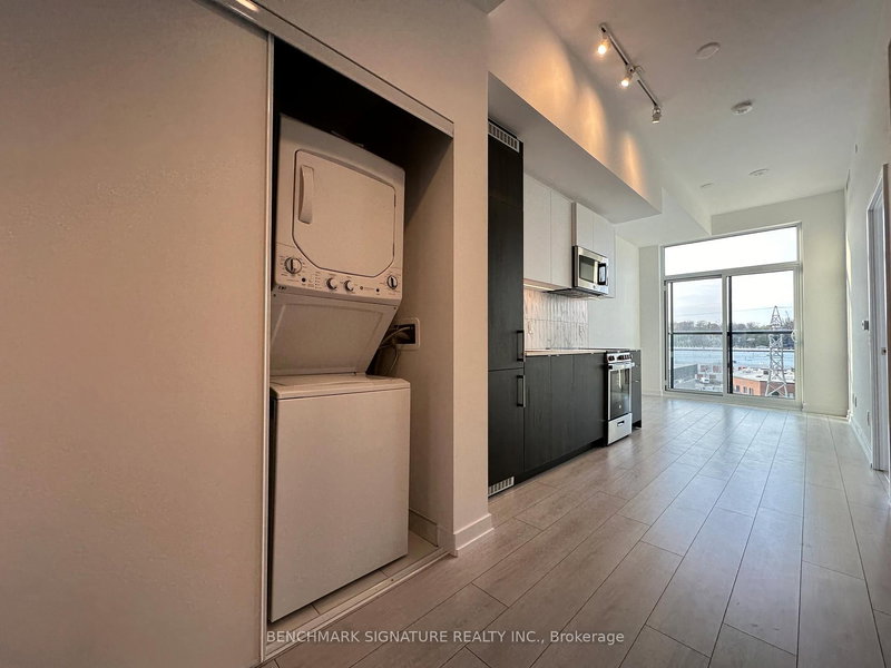 709 - 500 Dupont St, Toronto, M6G 0B8 | Image 2