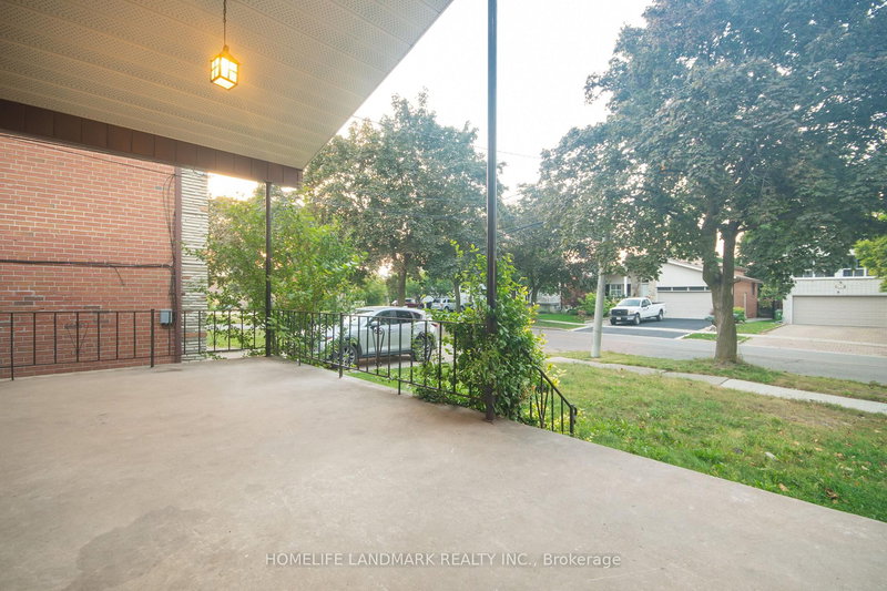 1st&2nd - 435 Connaught Ave, Toronto, M2R 2M4 | Image 2