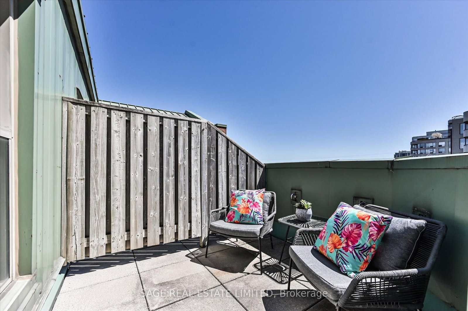 Listing Image 25