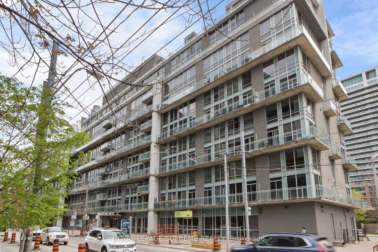Listing Image 3