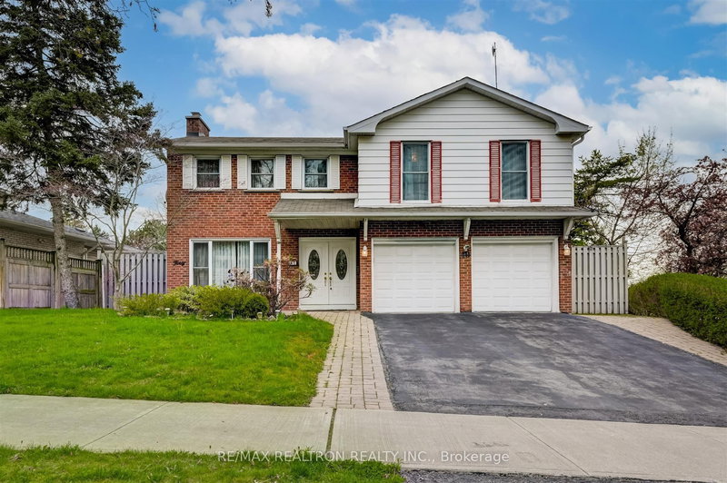 40 Farmview Cres, Toronto, M2J 1G4 | Image 3
