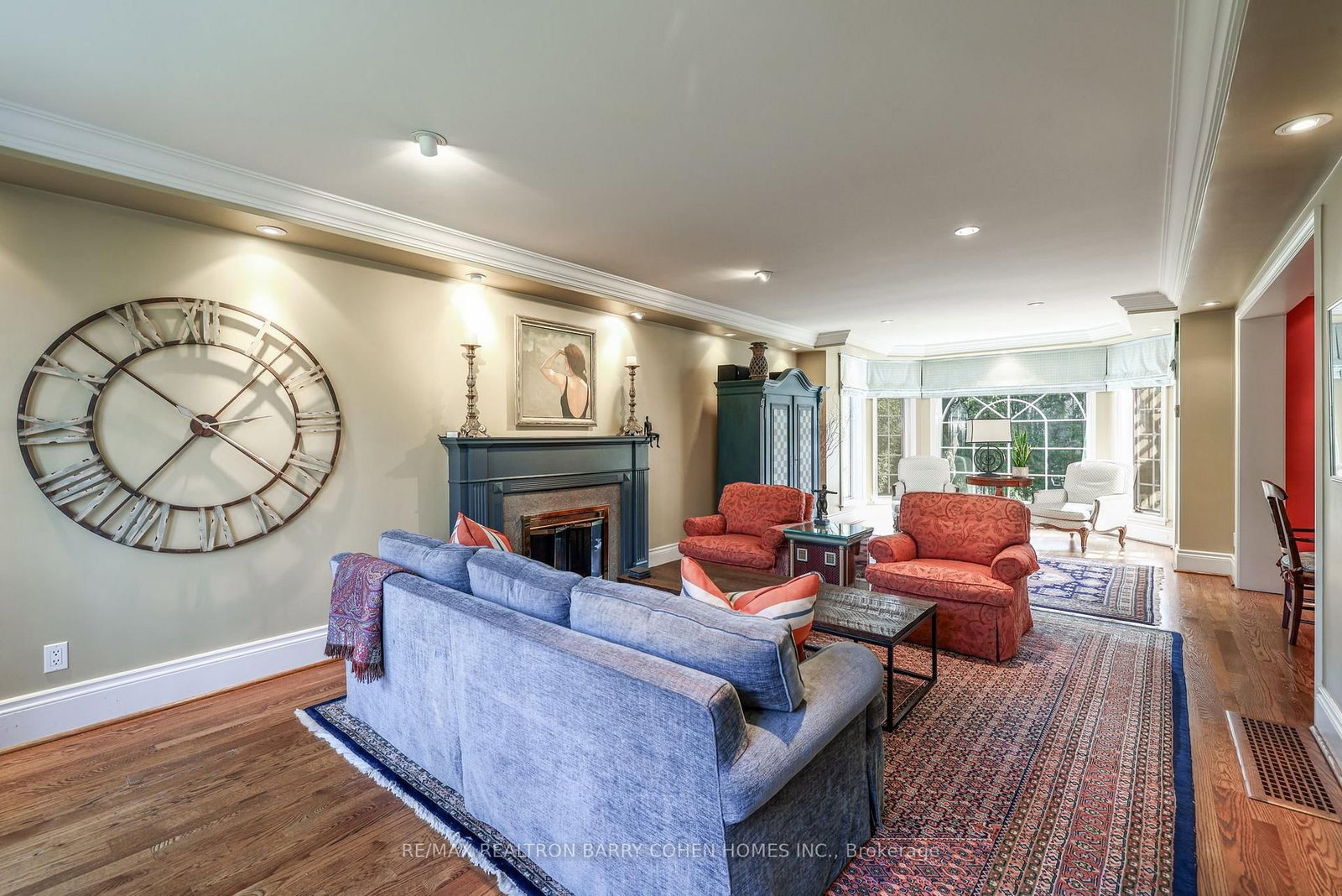 Listing Image 7