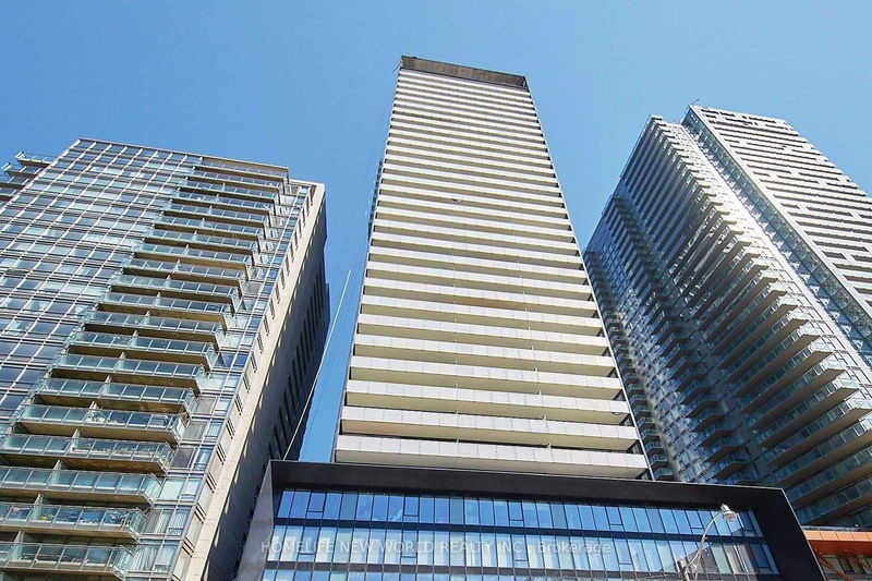 home for lease on 502-28 Wellesley Street E