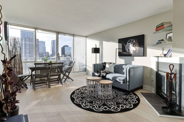22C - 86 Gerrard Street