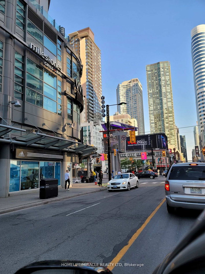 923 - 20 Edward St, Toronto, M5G 0C5 | Image 2