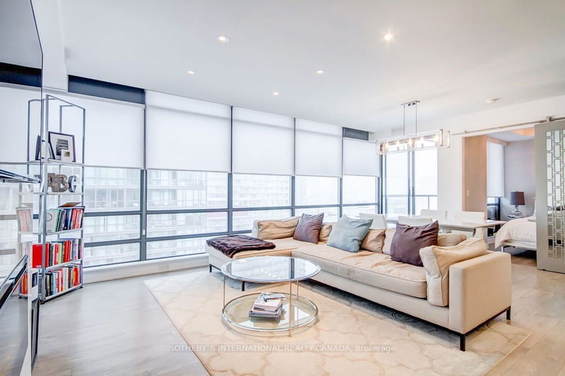 home for lease on 1901-438 King Street W