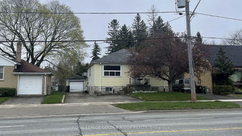 home for lease on 161 Finch Avenue E