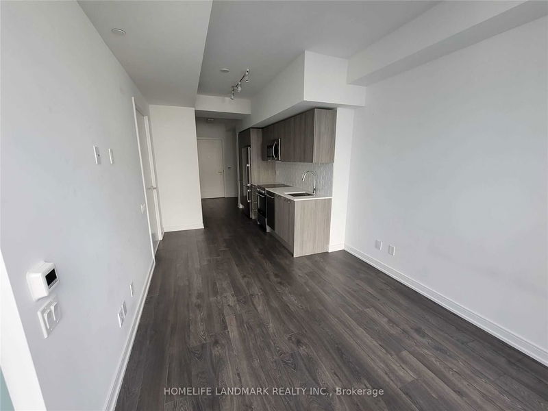 home for lease on 3306-28 Wellesley Street E