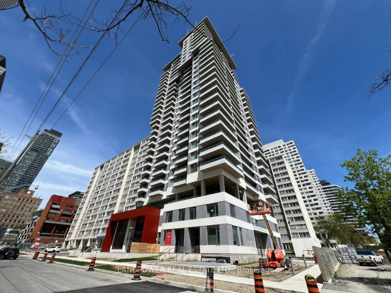 home for lease on 1208-25 Holly Street