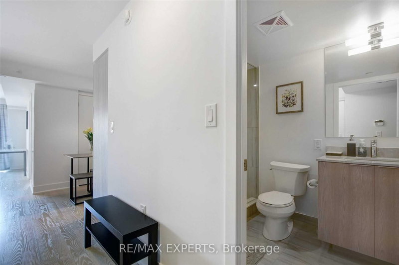 2313 - 955 Bay St, Toronto, M5S 2A2 | Image 3