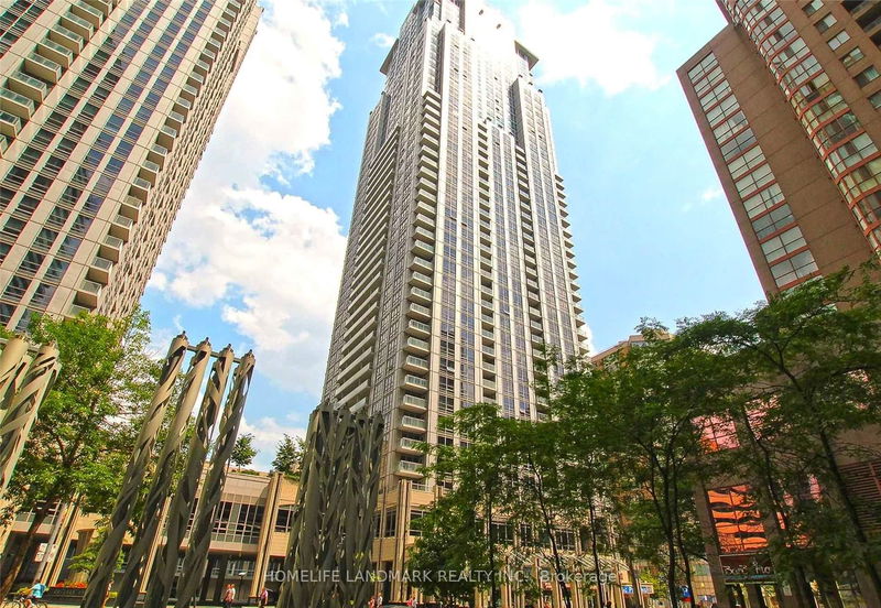 home for lease on 1514-761 Bay Street