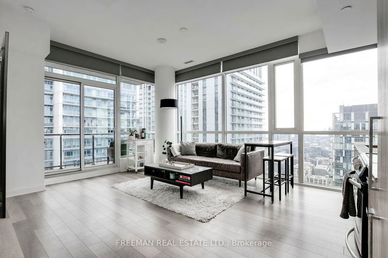 home for sale on 4011-290 Adelaide Street W