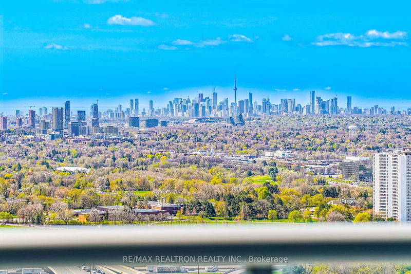 home for sale on LPH01-2015 Sheppard Avenue E