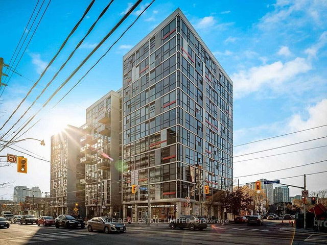 703 - 60 Bathurst Street