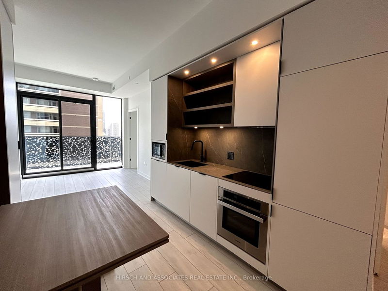 home for lease on 1802-55 Charles Street E