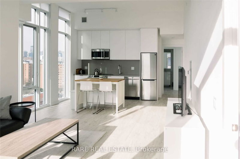home for lease on 1523-50 Power Street