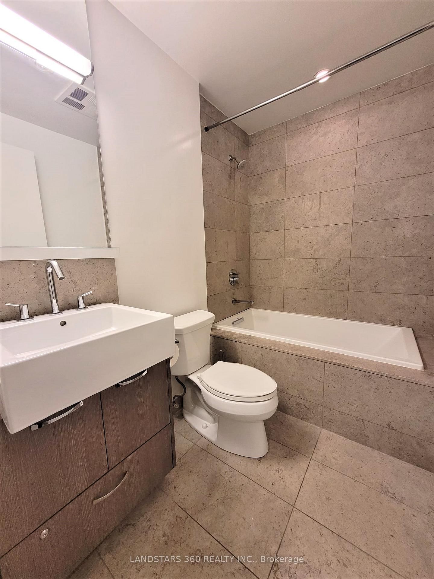 170 Avenue Road, Unit 905 - Photo 8