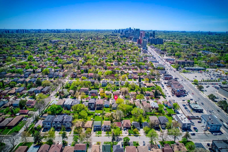 24 Abitibi Ave, Toronto, M2M 2V1 | Image 3