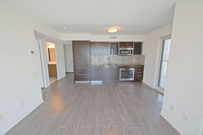 home for lease on 709-5168 Yonge Street