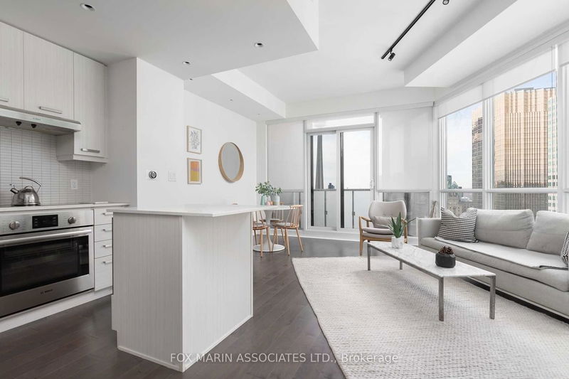 home for lease on 3504-1 The Esplanade