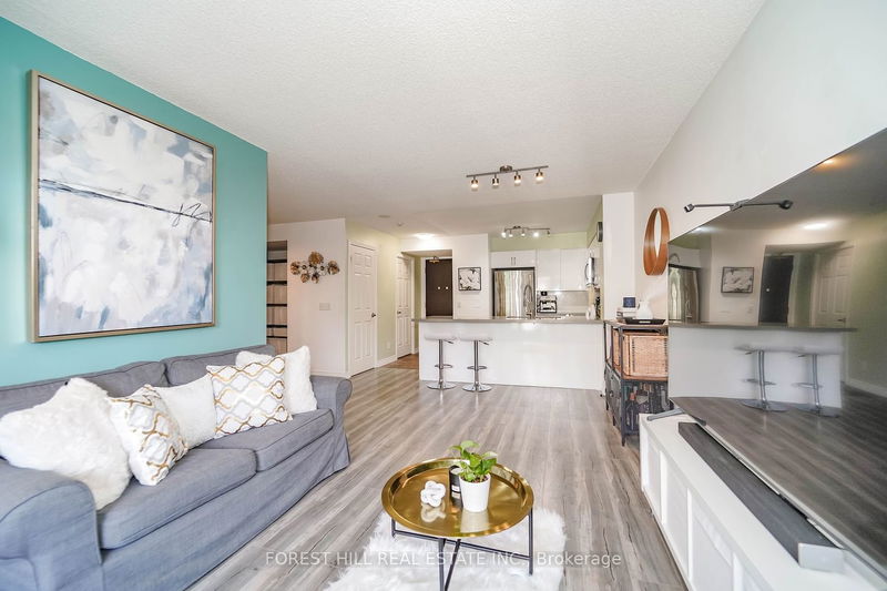 home for sale on 1912-30 Grand Trunk Crescent