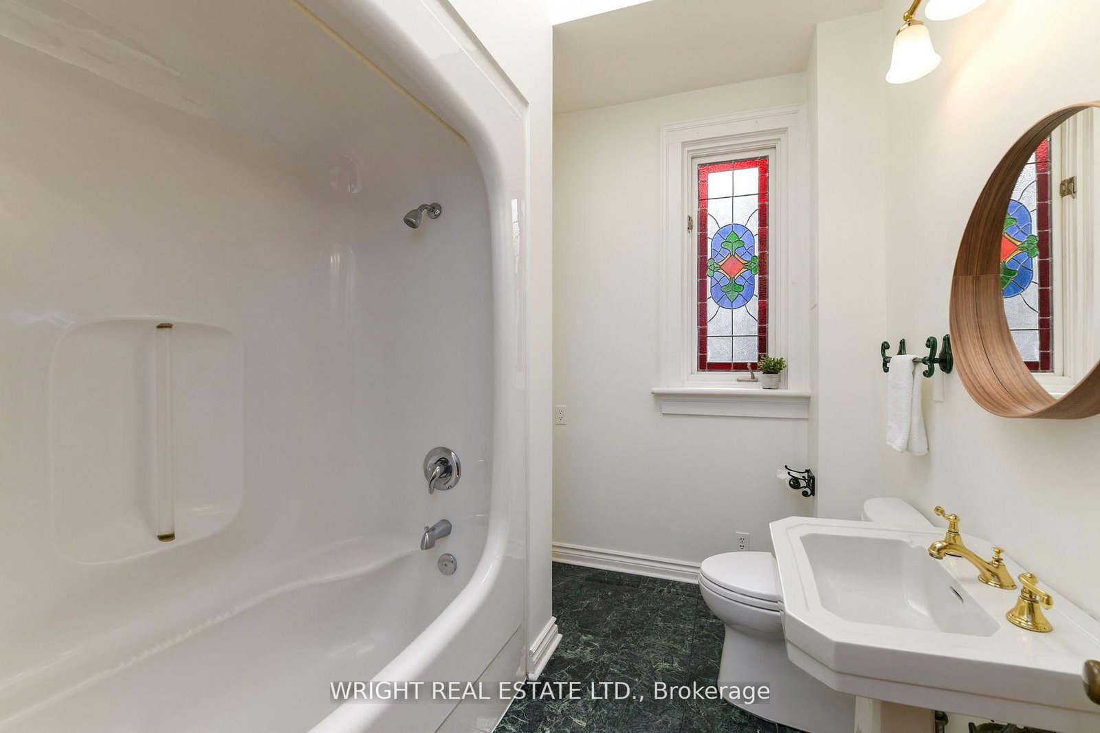 Listing Image 22