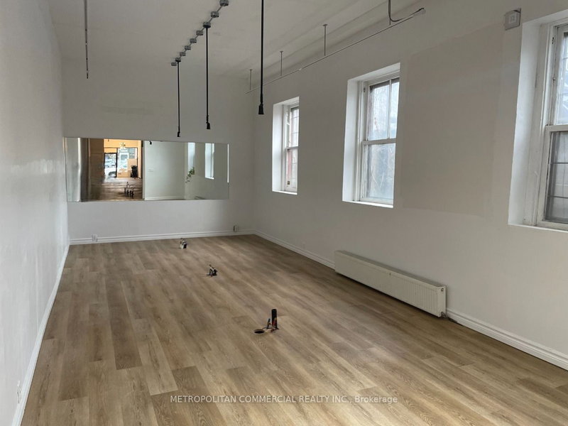 Main - 984 Queen St W, Toronto, M6J 1H1 | Image 3