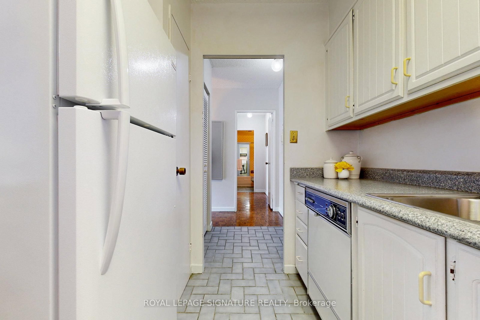 Listing Image 17