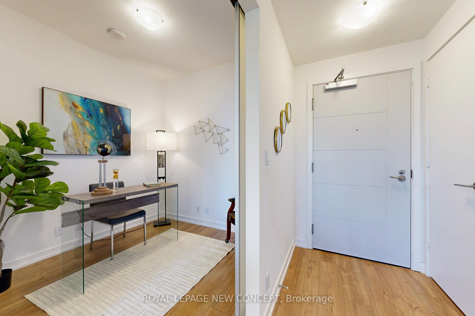 Listing Image 5