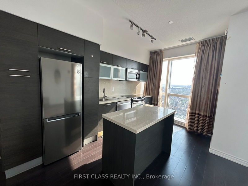 home for lease on 5714-386 Yonge Street