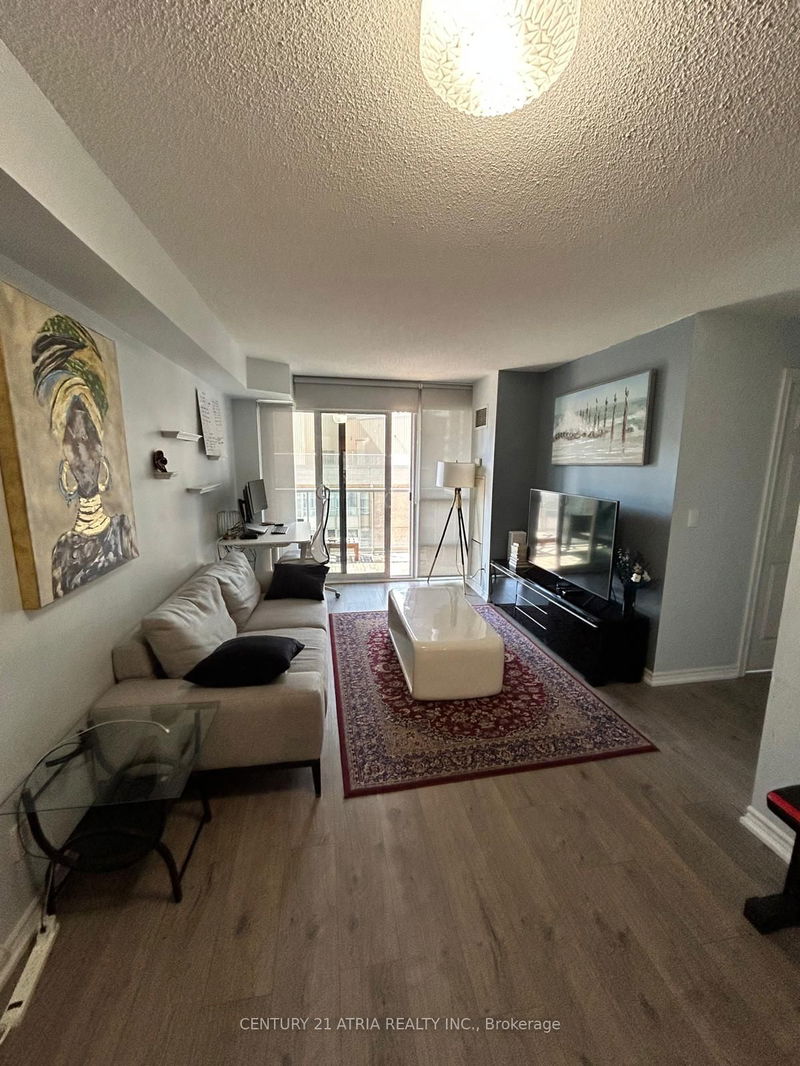 home for lease on 1908-761 Bay Street