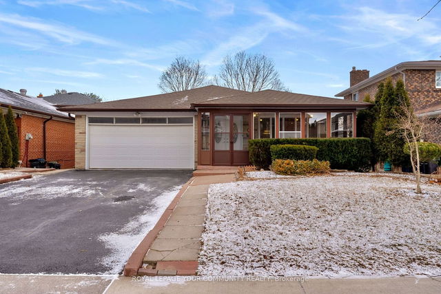 9 Laureleaf Road